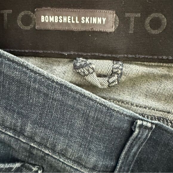 Torrid Premium Dark Blue Denim Bombshell Skinny Shorts Women’s Plus Size - Picture 5 of 9